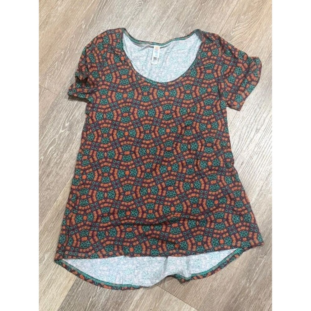 LuLaRoe Classic Tee Women’s Size XS- BNWT